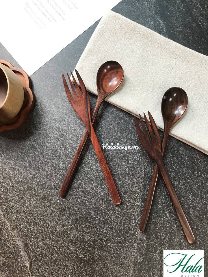 Ensemble de cuillère et fourchette en bois de rose personnalisé, ustensiles de cuisine pour la vente par Hala Design