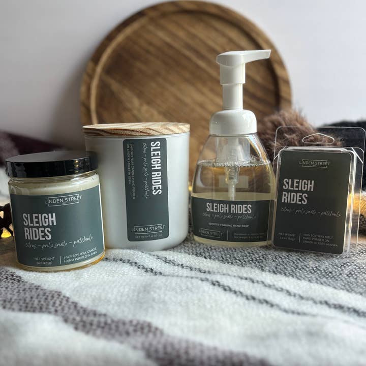 Linden Street Studio - Wholesale Jar/Filled Candle - Sleigh Rides 9 oz Soy Candle - Home Decor & Gifts2