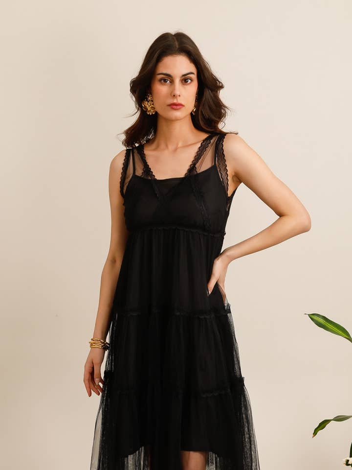 Abito midi in tulle - 80800 per la vendita all'ingrosso da parte di CHOKLATE PARIS