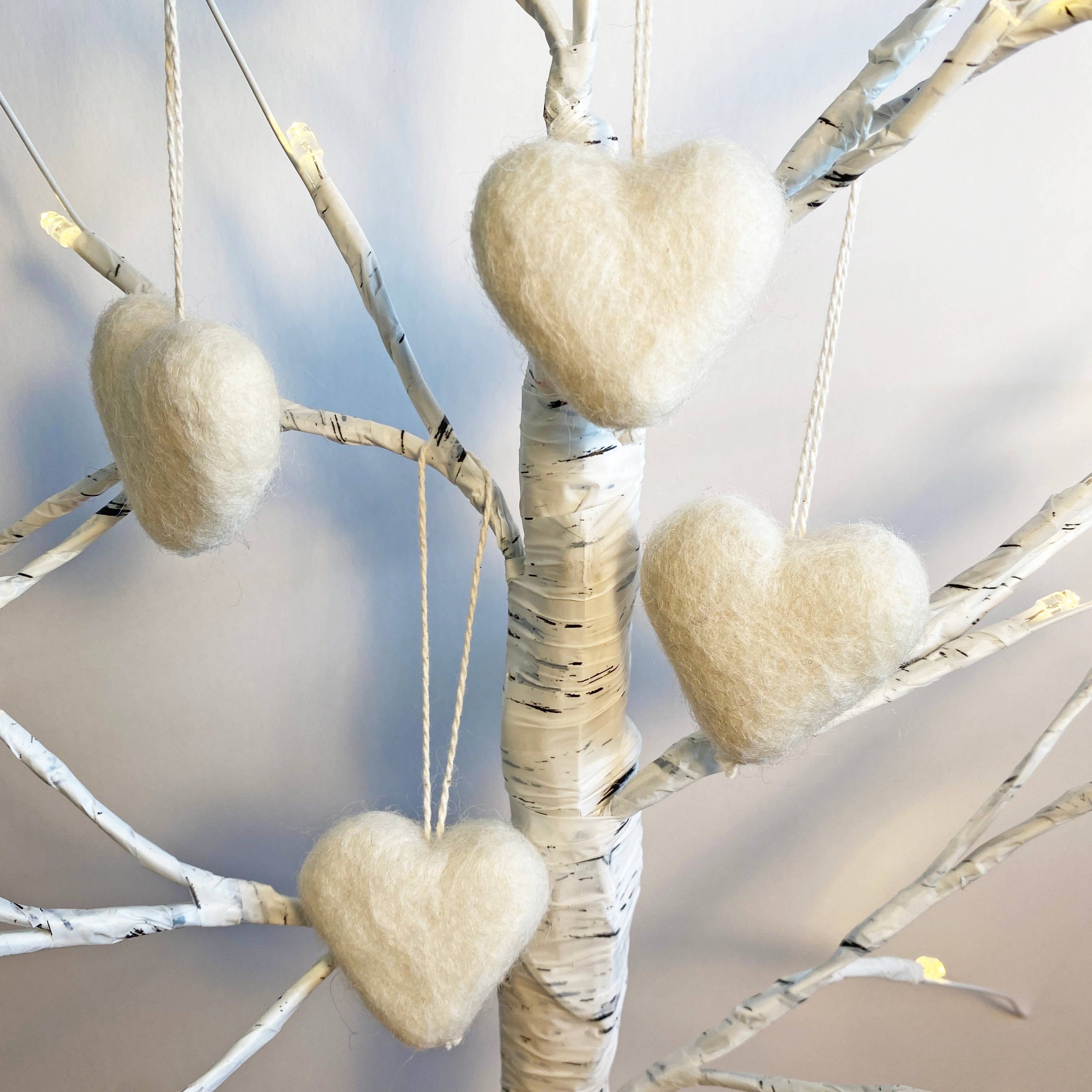 Oakwind Hollow - Wholesale Ornament - Felt Heart Ornament Singles Fresh Cream1