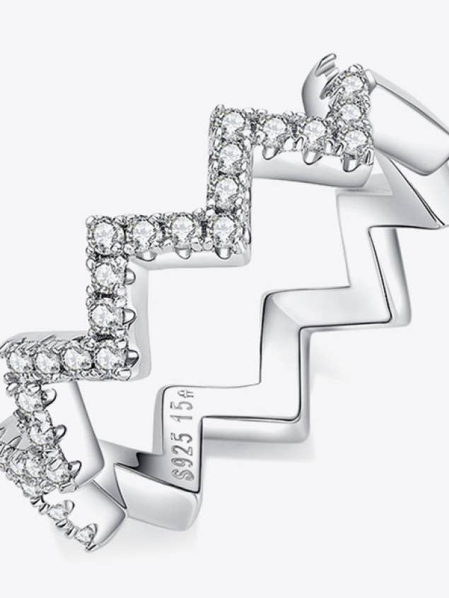 Golvende bandring van Moissanite (platina op puur sterling zilver) voor wholesale door Sparkala