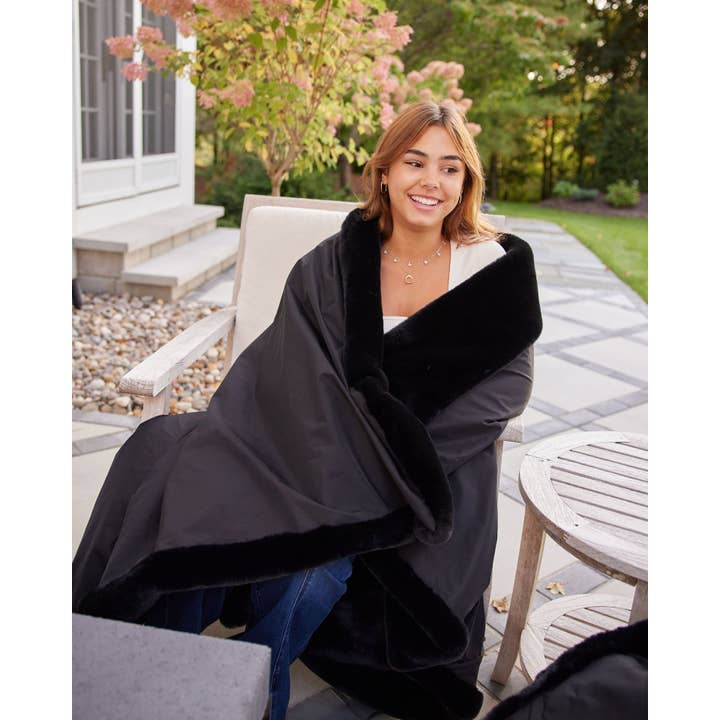Pretty Rugged - Wholesale Throw Blanket - Waterproof Windproof Outdoor Blanket | Pretty Rugged2