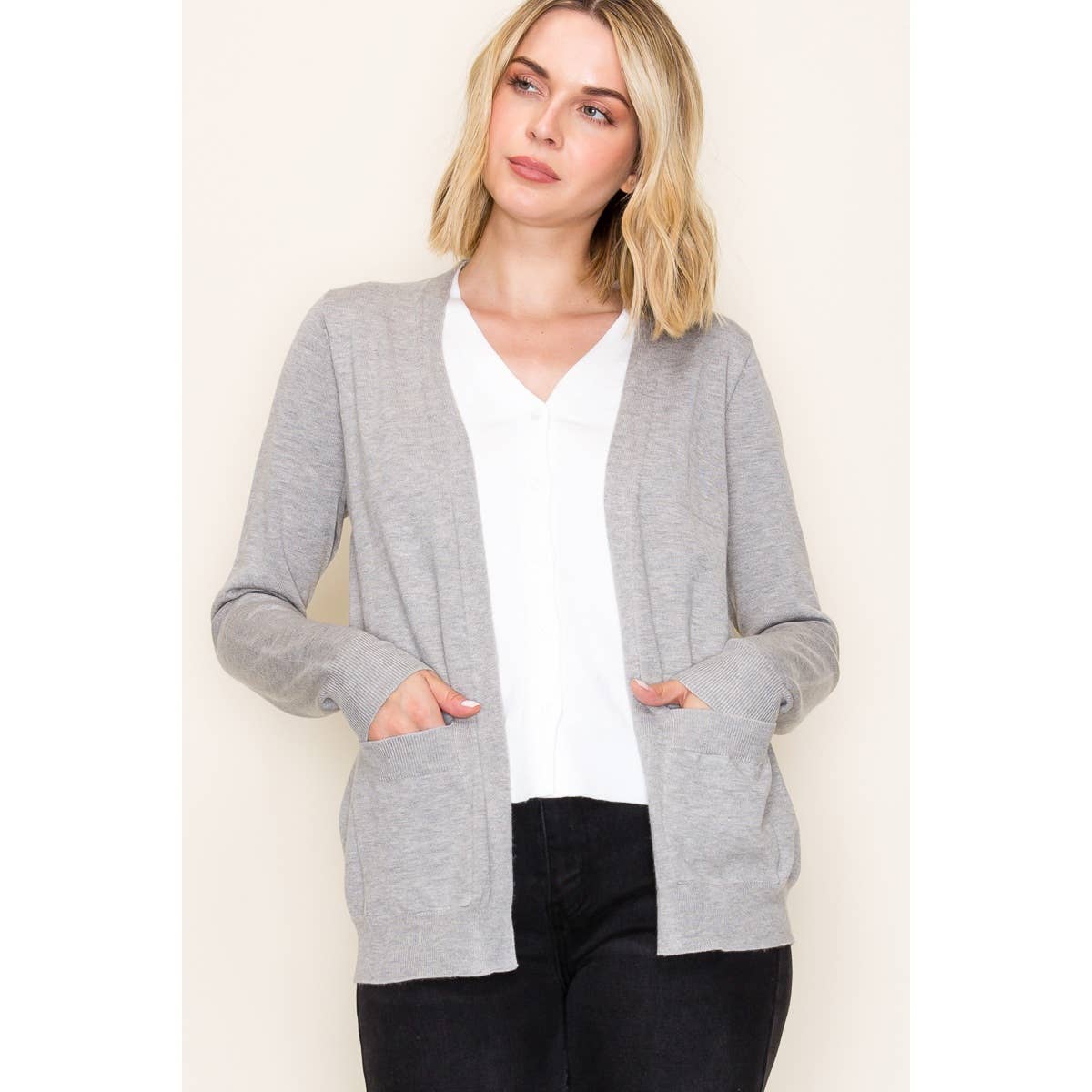 STACCATO - Vendita all'ingrosso Cardigan - Donna - CARDIGAN MAGLIONE SCOLLO A V 2FER16