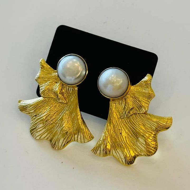 Orecchini a cerchio Poppy per la vendita all'ingrosso da parte di GemAddicted