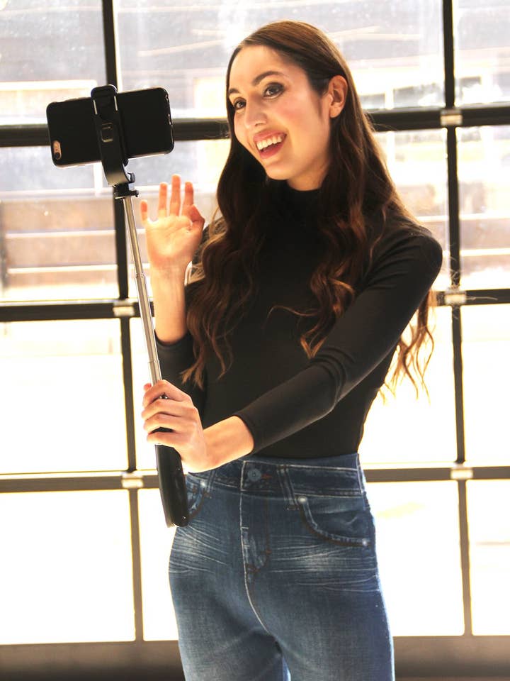 Bluetooth Selfie Stick und Stativ für den Großhandel von Lenawee Moda