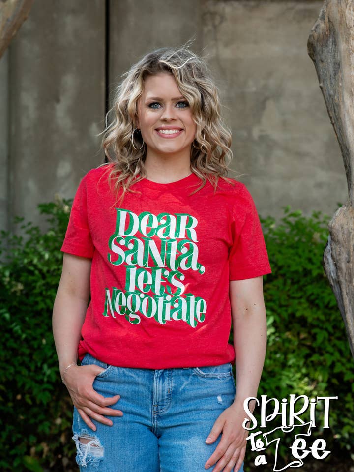 Caro Babbo Natale, negoziamo - Maglietta di Natale per la vendita all'ingrosso da parte di Spirit to a Tee