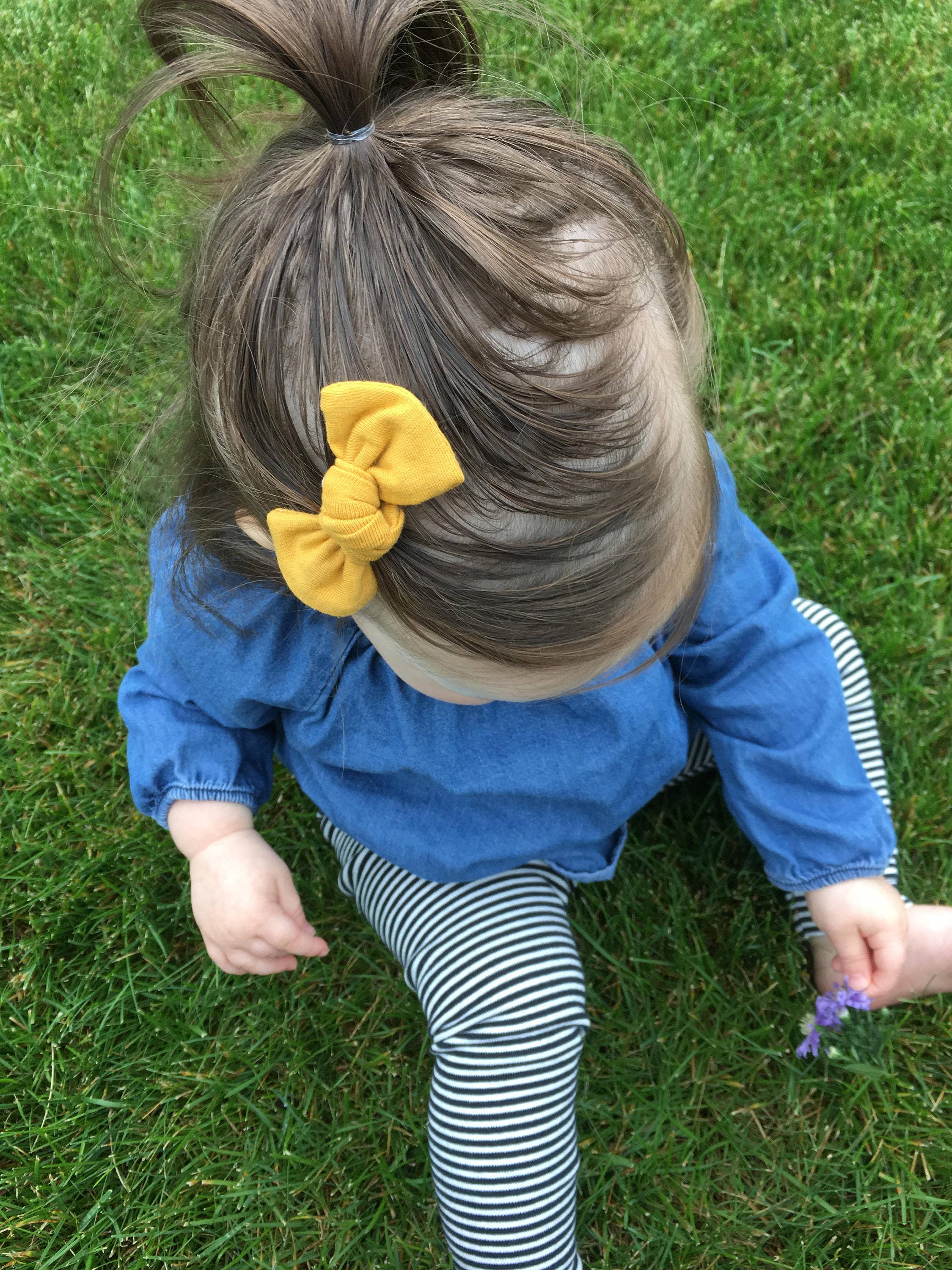 Macie & Me - Wholesale Hair Bow - Kids - White, Dainty Floral, Grey Tied Bows / Toddler Bows /1