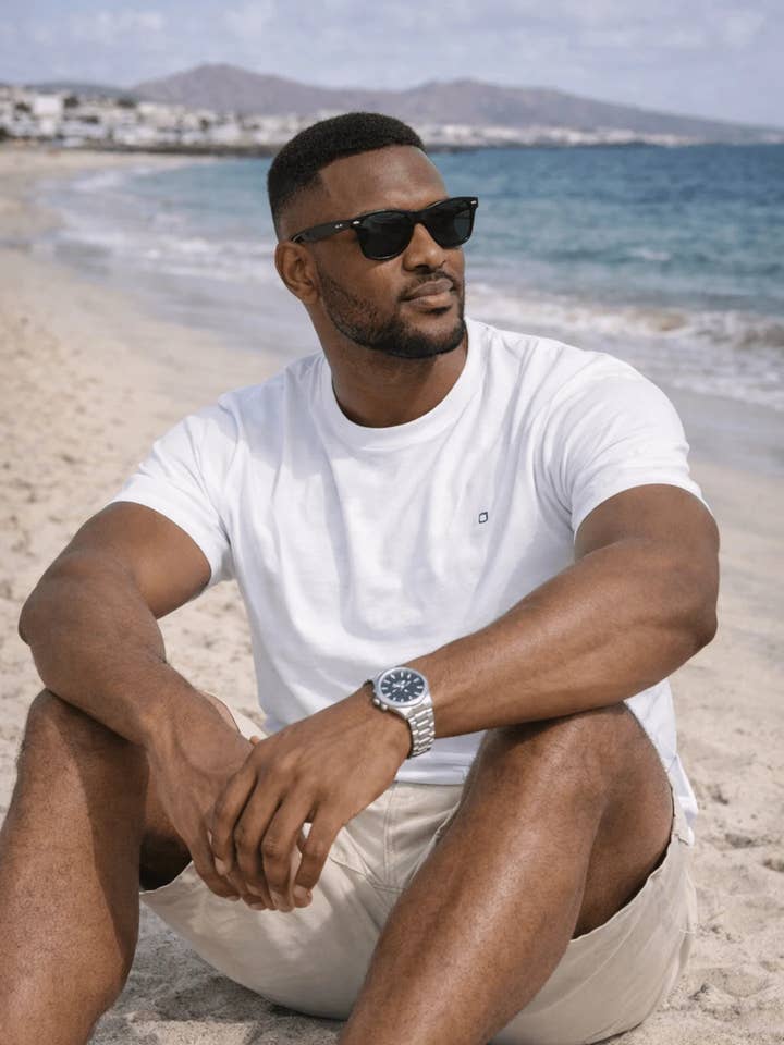 Maglietta basic realizzata in 100% cotone organico, sua per la vendita all'ingrosso da parte di Yellow Skin