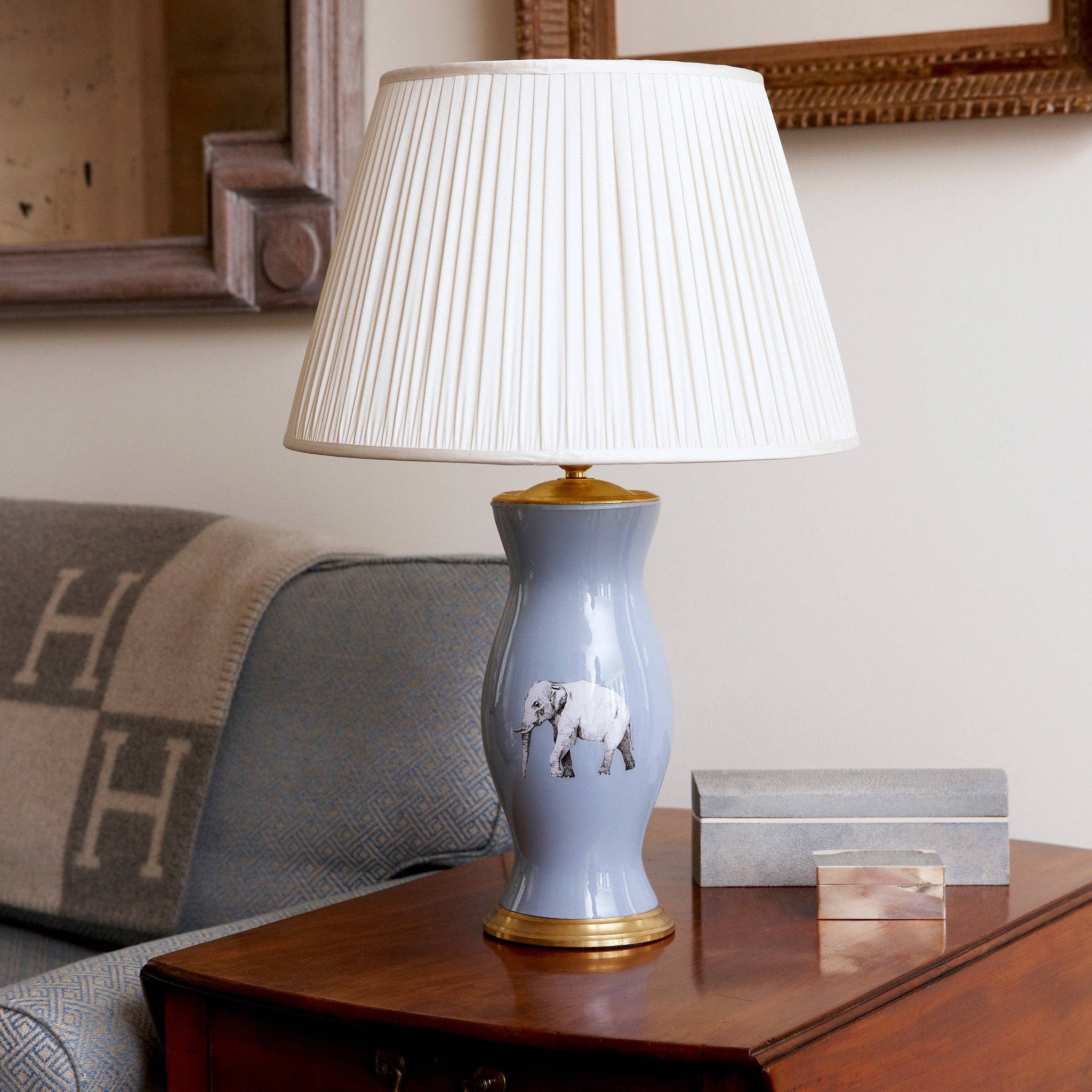 Rosanna Lonsdale – wholesale Lampshade – PLEATED SILK LAMPSHADE IN IVORY2