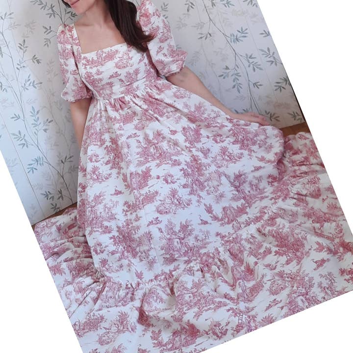 EgoChic Milano – Großhandel Kleid – Damen – Cottage/Vintage-Kleid, Toile de Jouy Vintage-Kleid aus Baumwolle, Puffärmeln und Volantrock