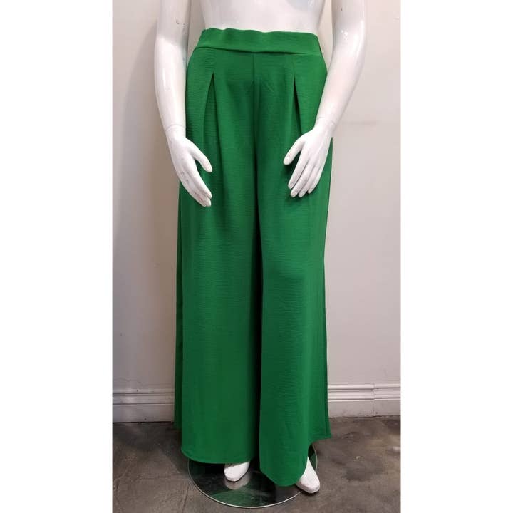 Curve Market - Wholesale Pants - Women's - PLUS SIZE WIDE LEG PLEATED PANTS2