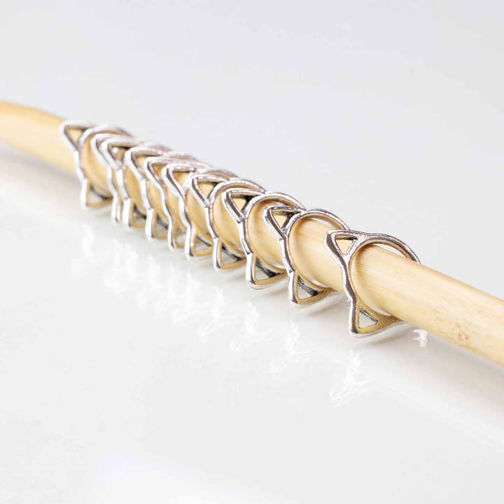 Twice Sheared Sheep - Wholesale Knitting/Crochet Supplies - Silver Cat Simple Stitch Markers
