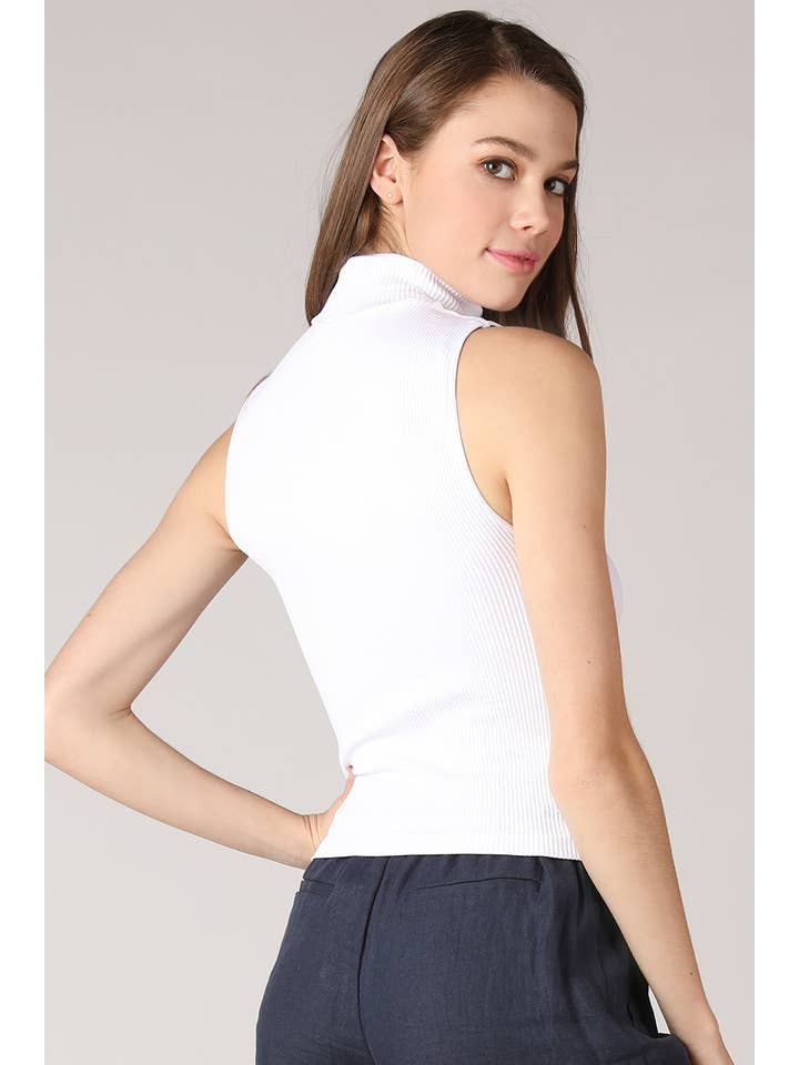 NIKIBIKI – Großhandel Strickoberteil – Damen – NS7723 - Ärmelloses Top mit geripptem Rollkragen4