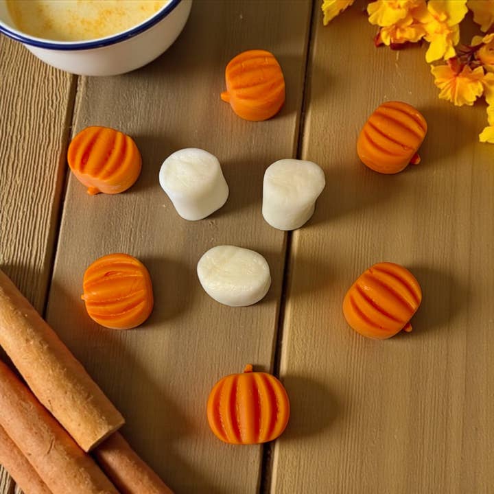 Wax and Wix Bakery® - Wholesale Wax Melt - Vanilla Pumpkin Marshmallow Wax Melts. 4.65 oz. Soy Wax Melt1