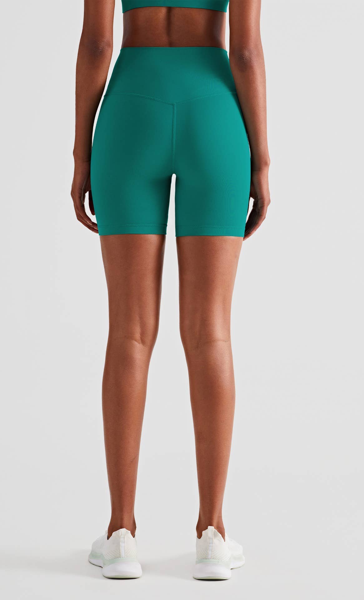 91thelabel - Vente Short de sport – femme - NOUVELLES couleurs ! Short de motard taille haute Luna à mi-cuisse 26