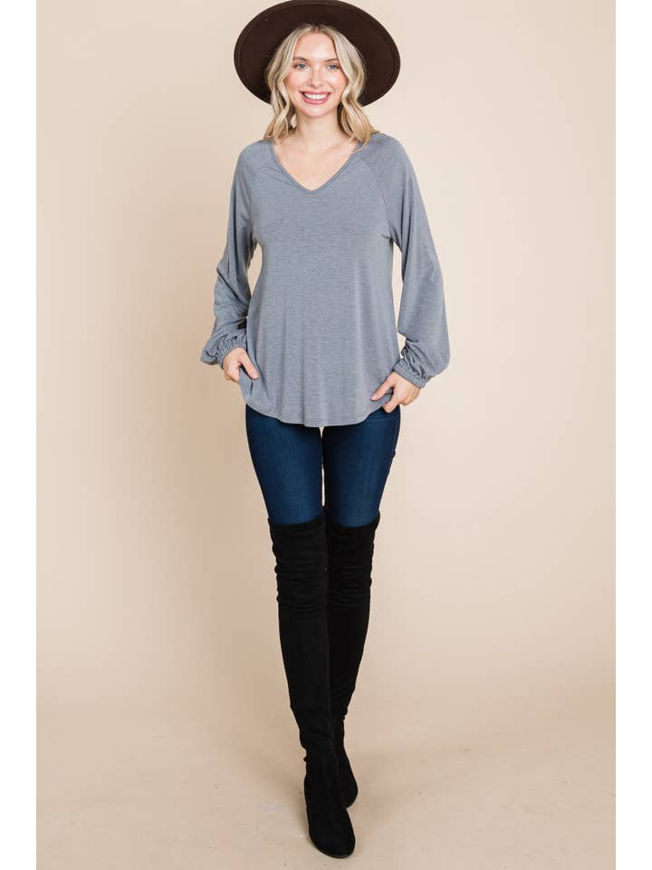 Emerald Collection - Wholesale Tunic - Women's - ETK-8647 Casual V Neck Basic Long Sleeve Top