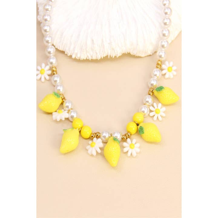 BELLISSIMA BIJOUX - Wholesale Pendant/Charm Necklace - Lemon Pearl Necklace And Daisies Tangy Touch