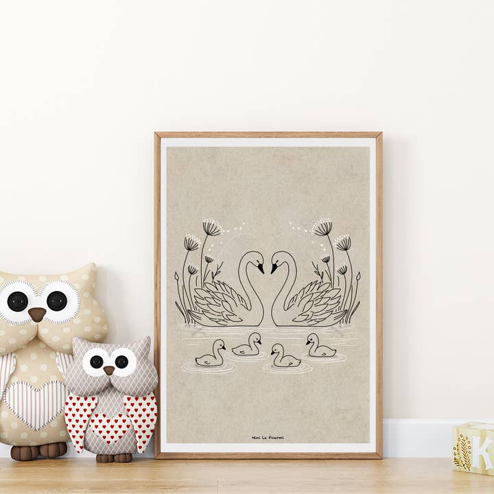 Affisch A4 Mamma Svan och bebis - Barninredning för wholesale av Nini La Fourmi