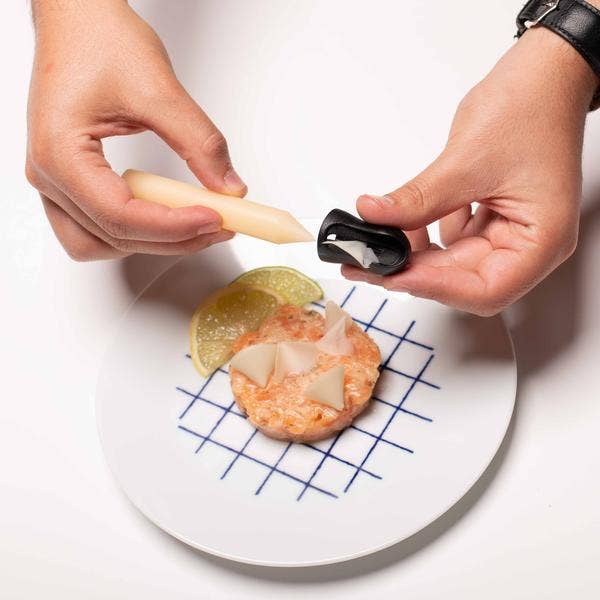 Food Crayon - Wholesale Cocktail Mix/Syrup - Lemon Food Crayon (case of 6)1