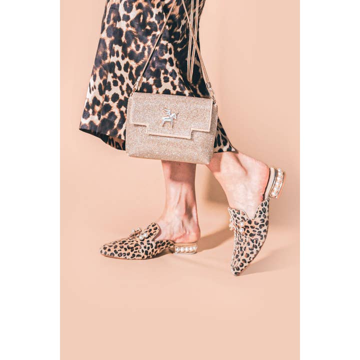 She is Cheval - Wholesale Crossbody Bag - Women's - Clarissa Carries it All8