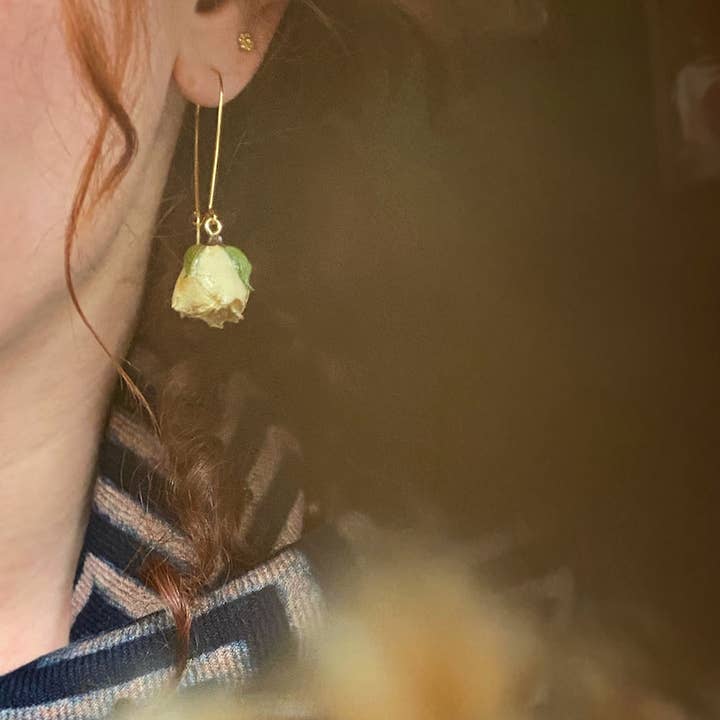 Lakoo Designs – wholesale Hängande örhängen – Rose Drop örhängen5