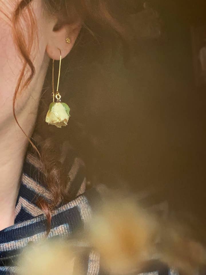 Rose Drop örhängen för wholesale av Lakoo Designs