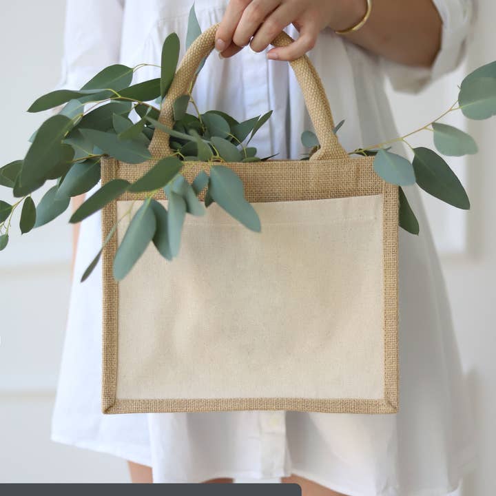 jute bag | heart for wholesale by Buchstabenkult