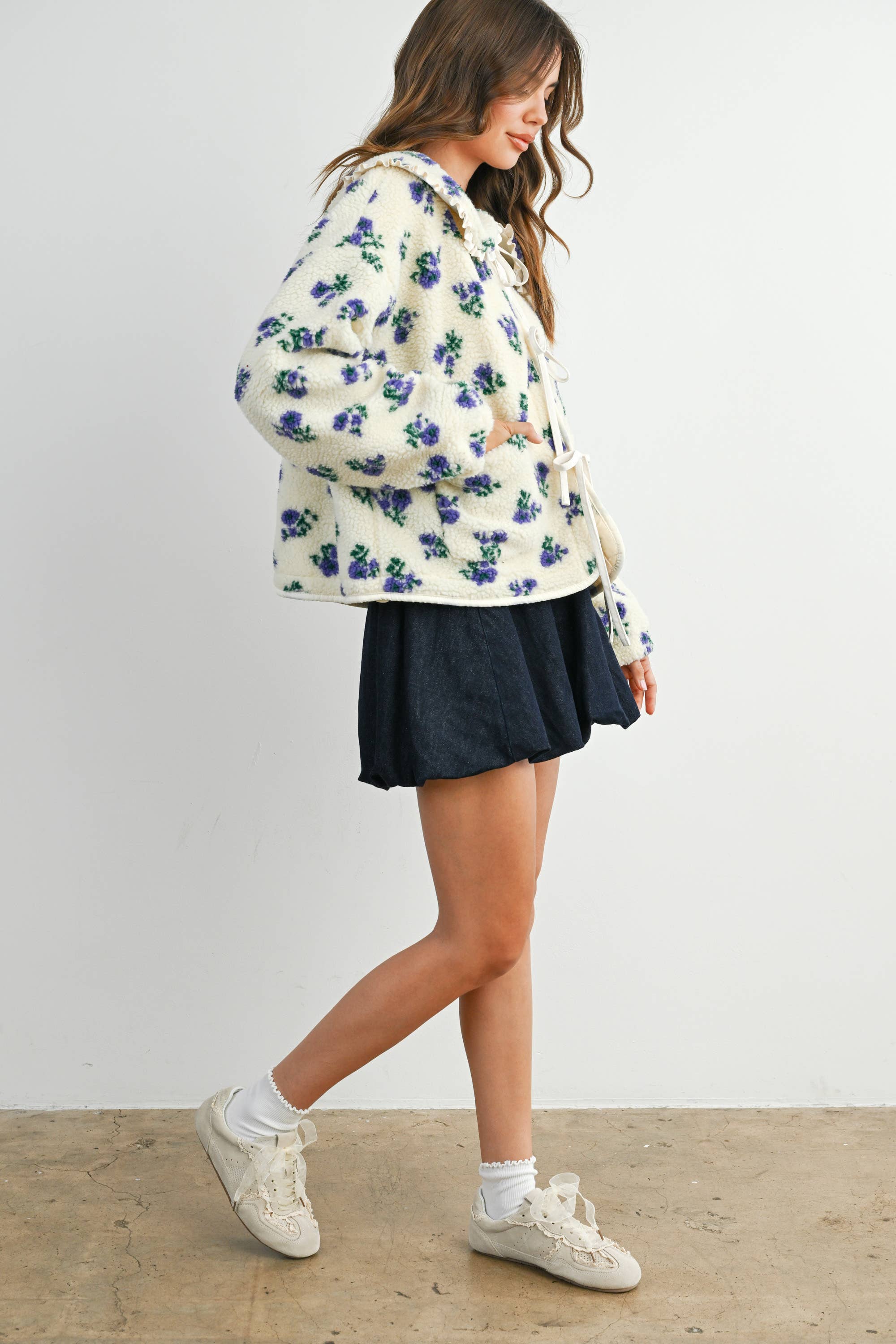 BUTTERMELON - Wholesale Jacket - Women's - Floral Puffy Tie-Front Long Sleeve Jacket - BMJ78412