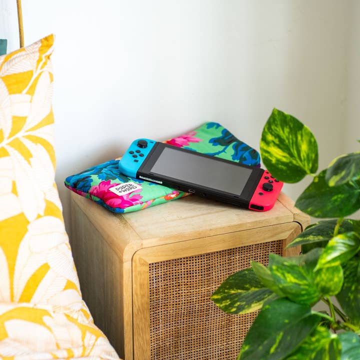 Paper and Word - Wholesale Laptop/Tablet Case - Women's - Poppy | Tech Sleeves5