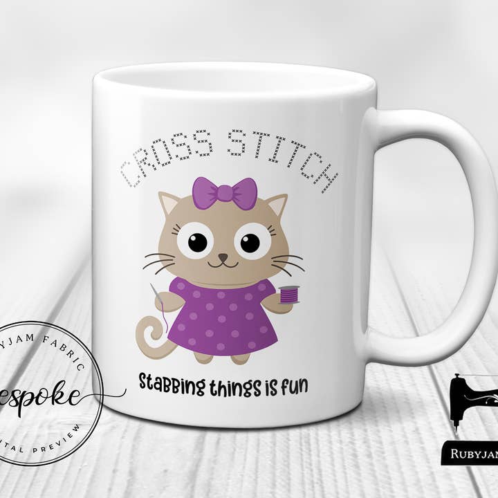 Cross Stitch, Stabbing Things Is Fun, witte mok, 11oz voor wholesale door Rubyjam Fabric