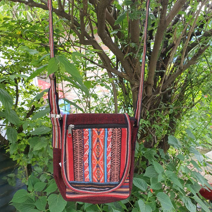 Fwosi – Großhandel Umhängetasche - Damen – Hippie-Tasche, Schultertasche aus Baumwolle. Handgemachte Patchwork-Tasche
