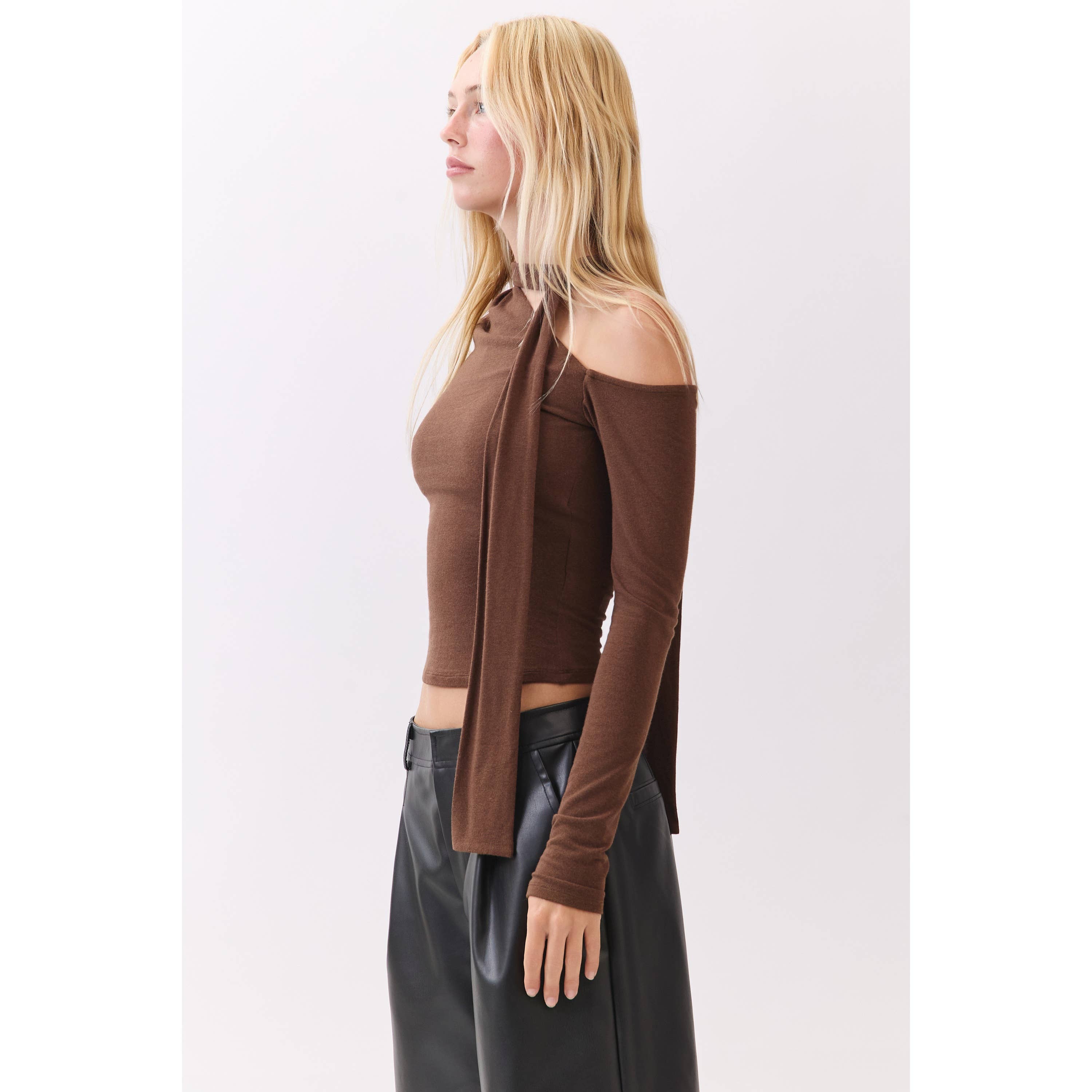 Honey Mango - Wholesale T-Shirt - Women's - Asymmetric Neckline Knit Top4