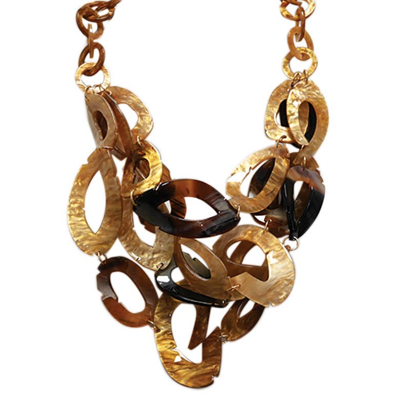 AMORINO SRL – wholesale Kedjehalsband – HALSBAND MED RINGAR OCH OVALA HÄNGEN I HARTS - FT24184A4768