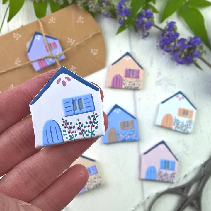 House with flowers in Spring - ceramic magnet for wholesale by Gwenngwenn