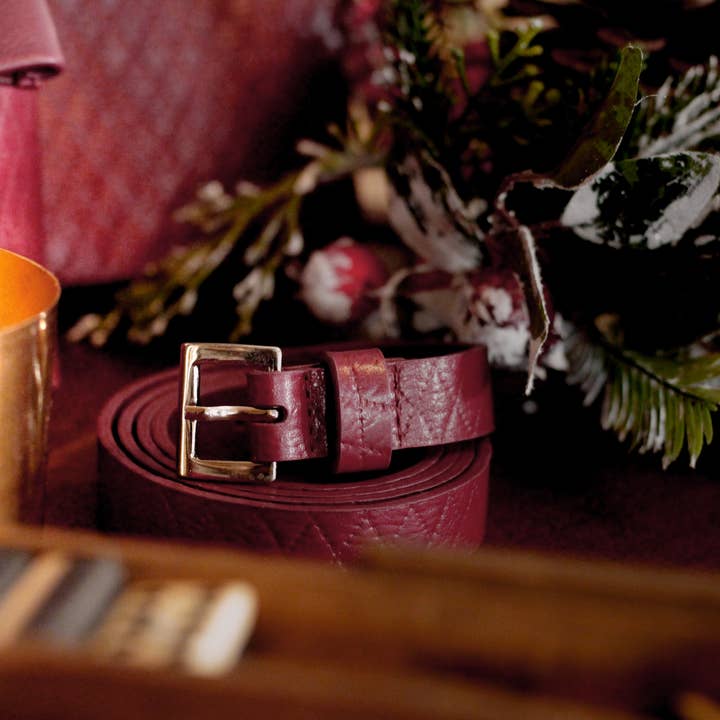 Ripauste - Wholesale Belt - Women's - Thin quilted burgundy leather belt2