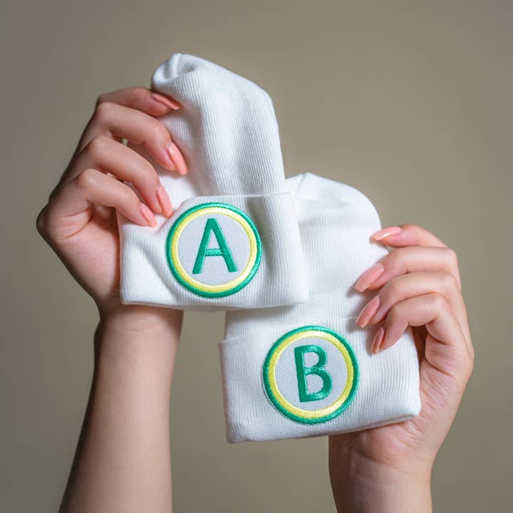 www.ilybean.com - Wholesale Newborn/Knit Hat - Baby - Twins A And B Hat - Newborn Hospital A And B Hat For Twins -1