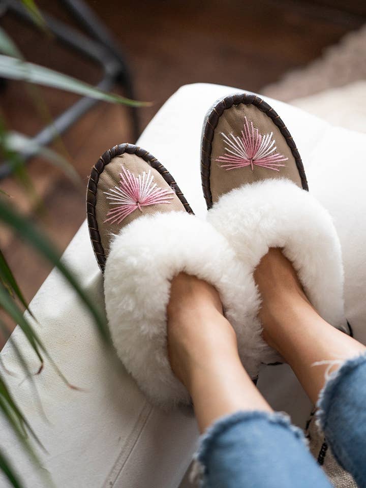 Sheepers SP .Z O.O. - Wholesale Slippers - Women's - Sen Rose Gold Mule Sheepers Slippers4