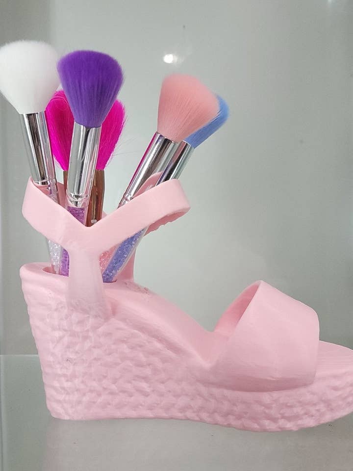 Glam Kilehælsko Børsteholder - Træd Ind i Stil! for engroshandel hos JDCOLFASHION LLC