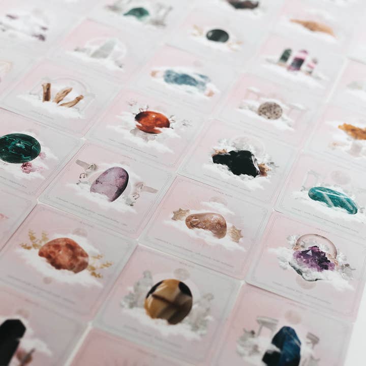 Lisa Fernandes - Wholesale Tarot Cards - Crystal Codes Oracle Deck1