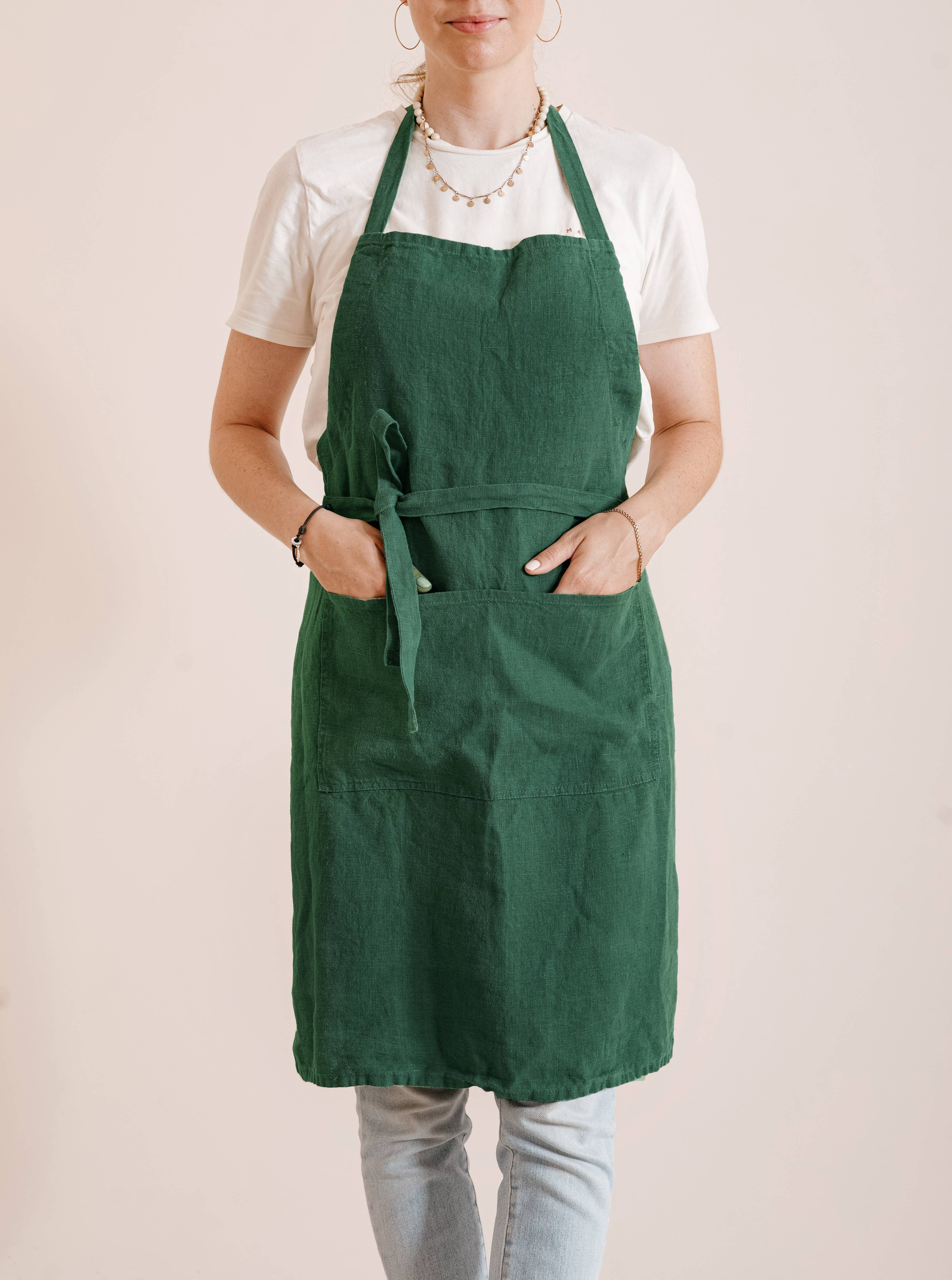 LinenQ - Wholesale Apron - Adjustable linen apron in various colors 6