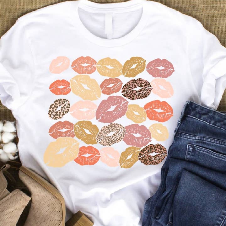 Camiseta Lip Kisses para venta al por mayor de Peach Closet