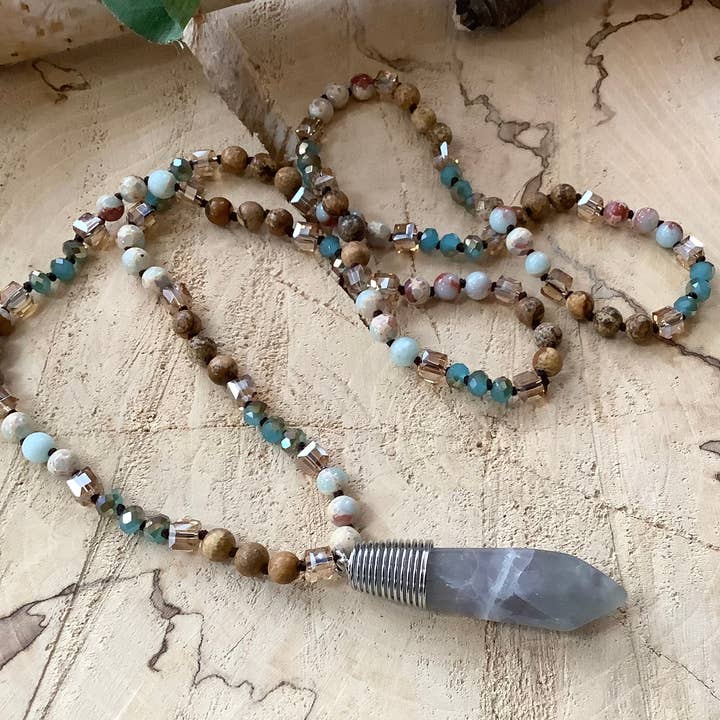 Halskette, Steinkette, Labradorit-Anhänger-Halskette für den Großhandel von Beautiful Boundaries