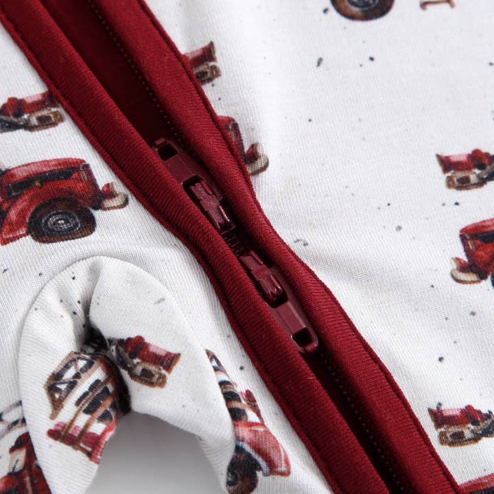 Castles and Coasters - Venta al por mayor Pijama - Bebé - Pijama con cremallera de camión de bomberos vintage5
