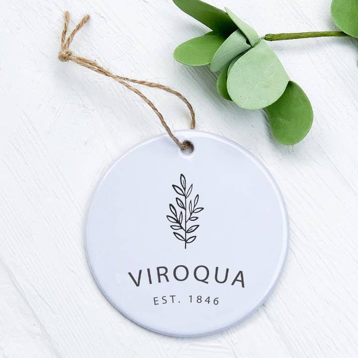 Foglie con City, Est - Ornamento personalizzato per la vendita all'ingrosso da parte di Indigo Tangerine