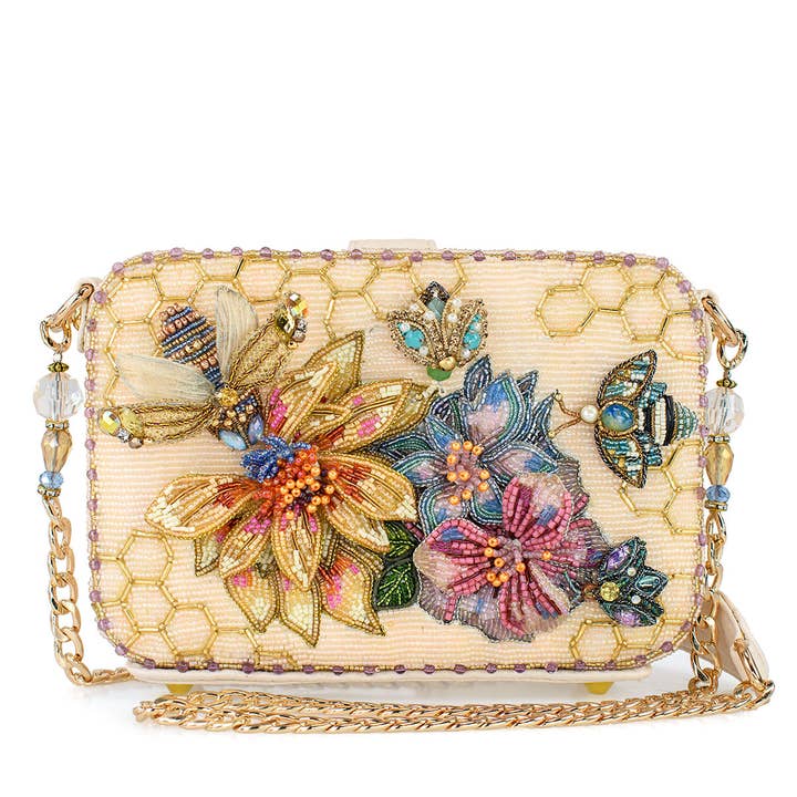 Bolso de Hombro con Panal de Abeja y Criaturas Aladas Garden Buzz para venta al por mayor de Mary Frances Accessories
