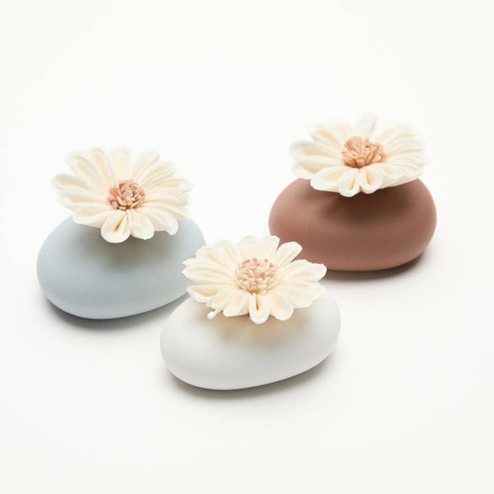 Anoq - Wholesale Reed Diffuser - Set of 3 Ceramic/Sola Lombok Fragrance Diffuser Vases