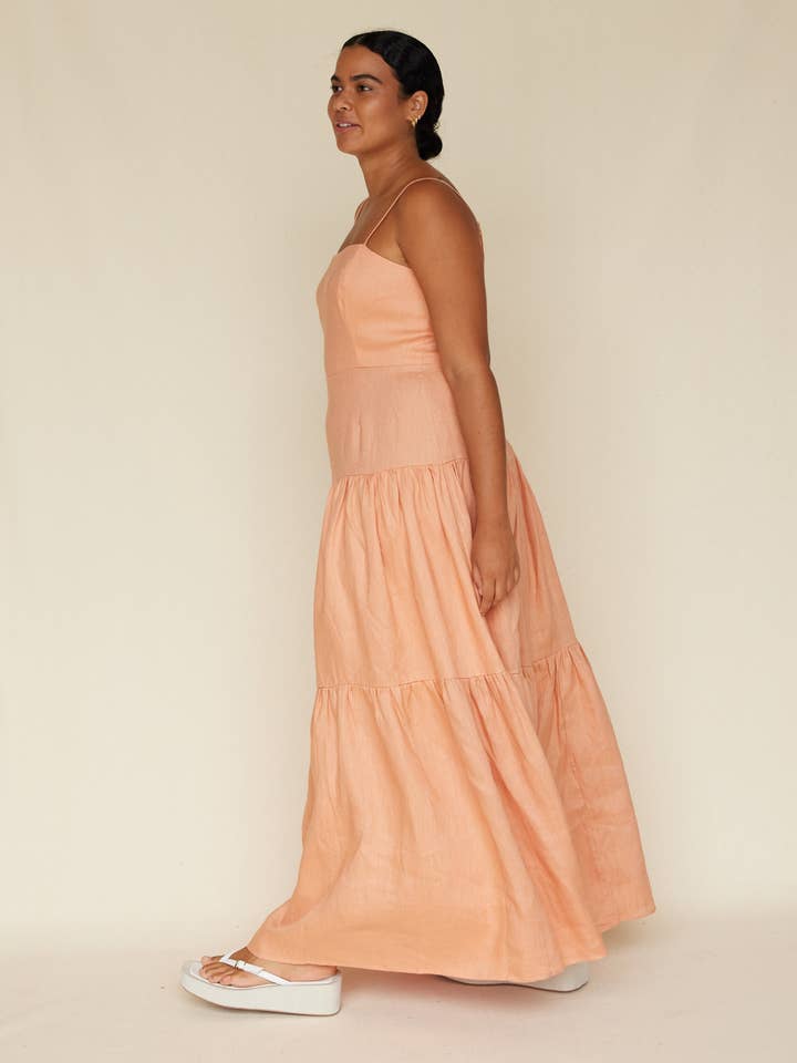 Aprikosen Maxikleid Sorrento aus Leinen - Apricot für den Großhandel auf Faire4