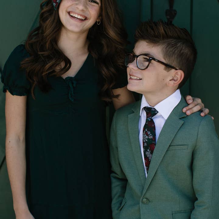 Boon Ties - Wholesale Necktie – Kids - Dashing Floral Boys Tie1