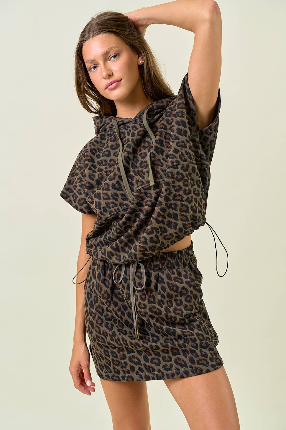 Doe and Rae – Engroshandel Hoodie – Kvinder – LEOPARD TERRY SNØREBÅND OVERSIZED HÆTTETRØJE - 45251T5