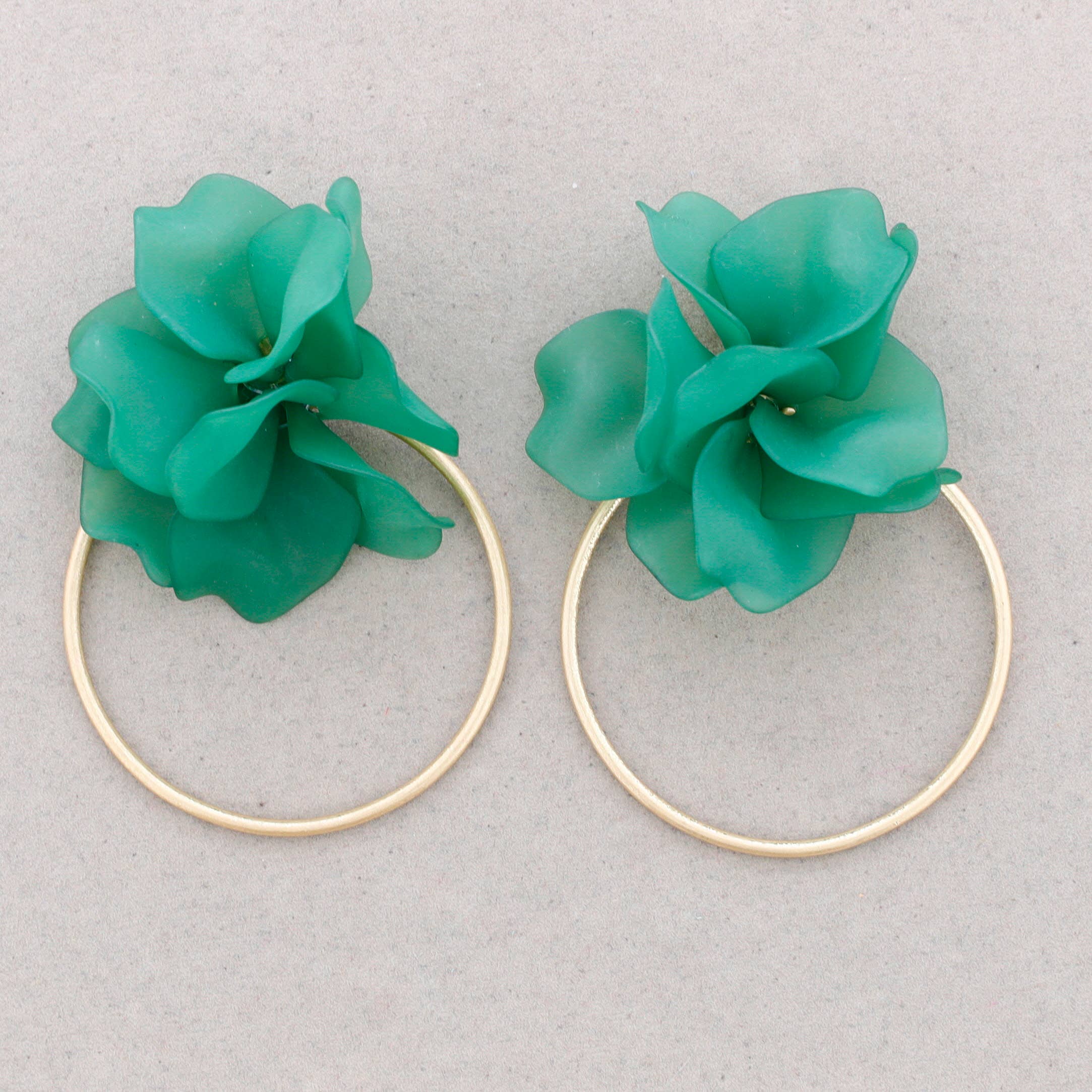 Sonata – Großhandel Click-Button-Schmuck – Druckohrringe aus Kunstharz mit Blütenblättern8